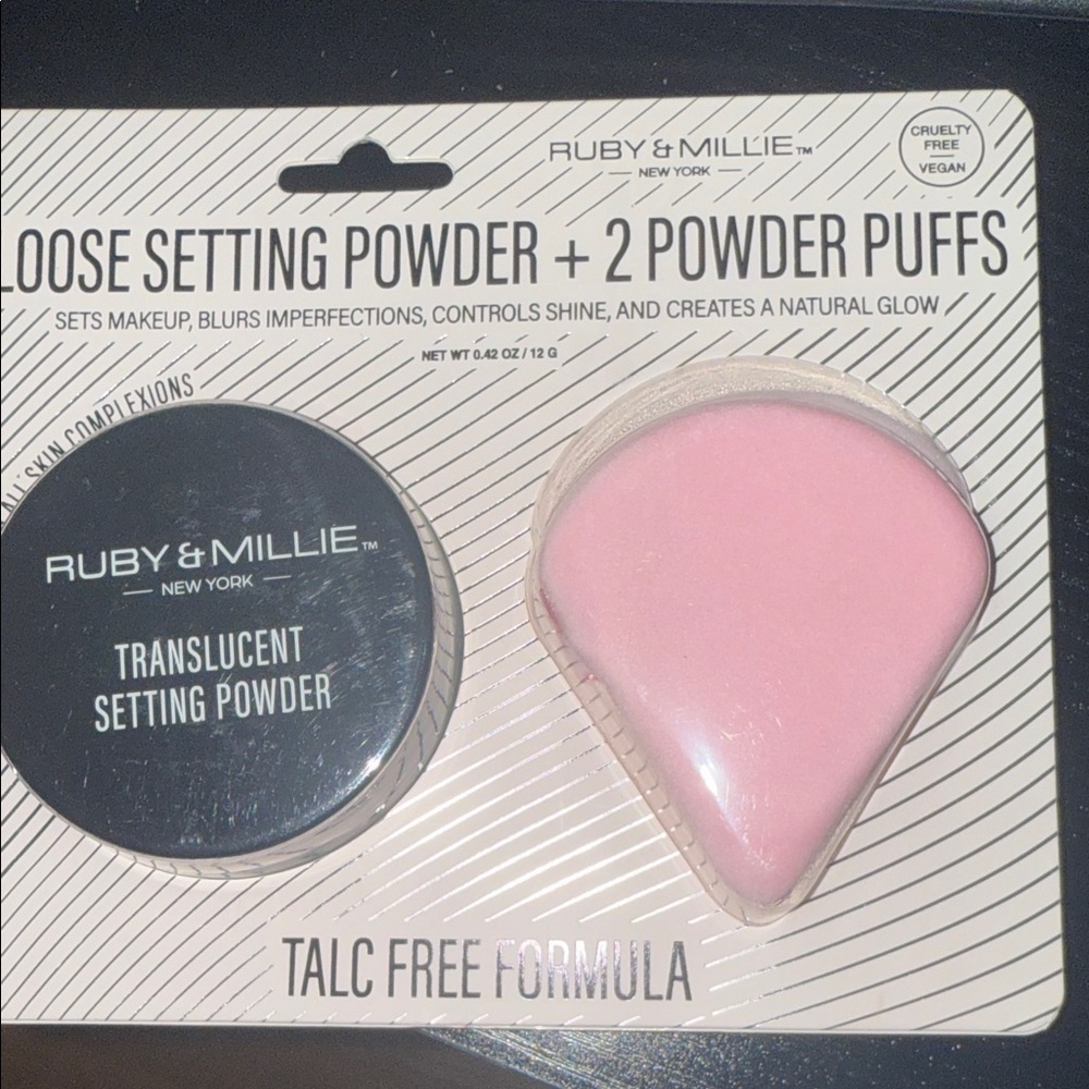 Ruby & Millie Translucent Setting Powder with Pink Puff